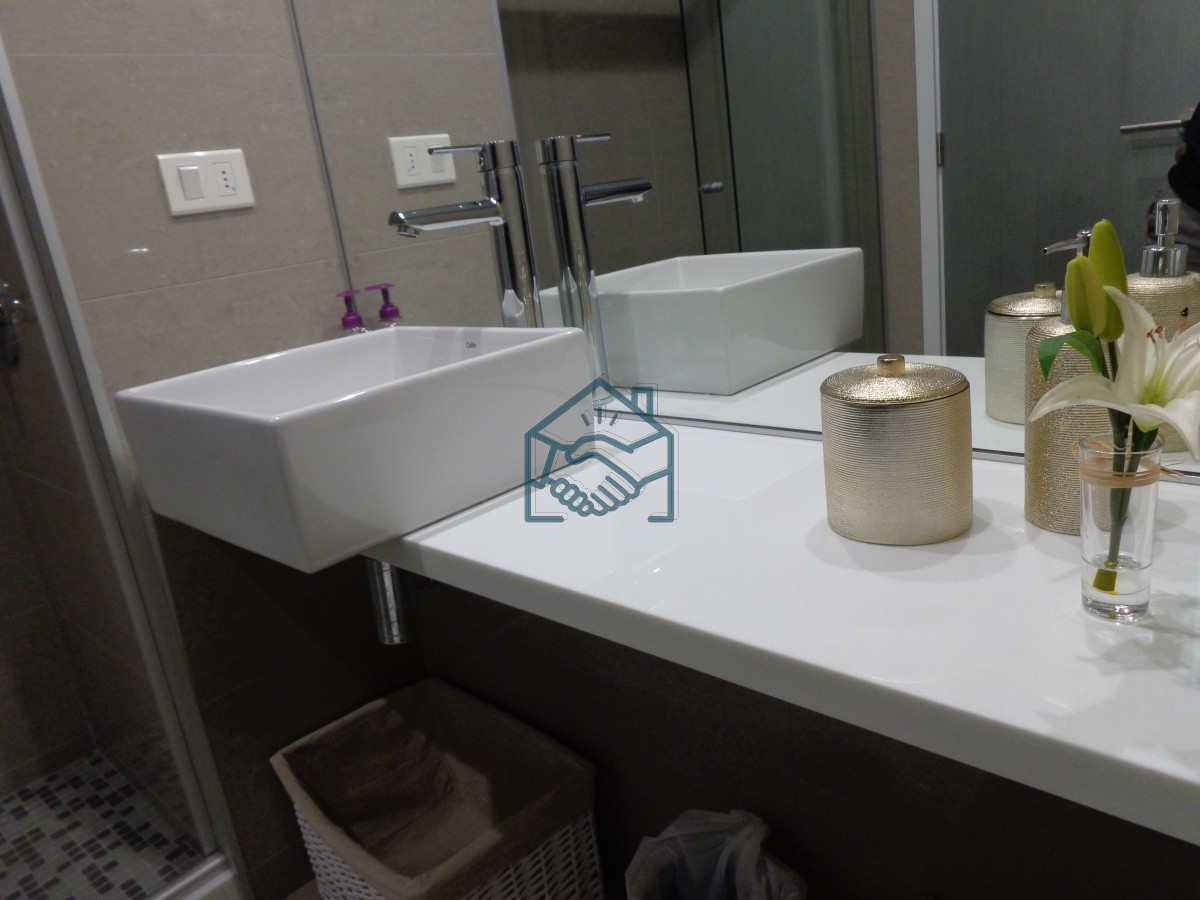 Apartamento ID.855/PUNTA-DEL-ESTE-APARTAMENTO-2-DORMITORIOS-EDIFICIO-CON-SERVICIOS- - PUNTA DEL ESTE APARTAMENTO 2 DORMITORIOS EDIFICIO CON SERVICIOS 