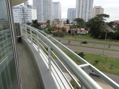 Apartamento ID.855/PUNTA-DEL-ESTE-APARTAMENTO-2-DORMITORIOS-EDIFICIO-CON-SERVICIOS- - PUNTA DEL ESTE APARTAMENTO 2 DORMITORIOS EDIFICIO CON SERVICIOS 