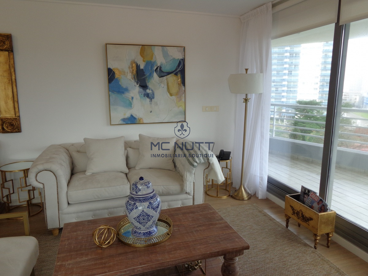 Apartamento Ref.556/ - PUNTA DEL ESTE APARTAMENTO 2 DORMITORIOS EDIFICIO CON SERVICIOS