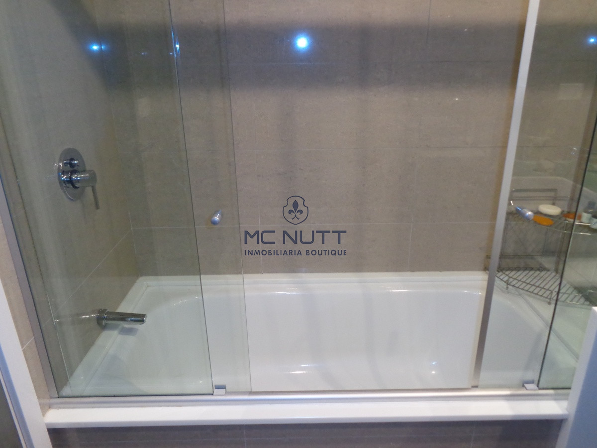 Apartamento Ref.556/ - PUNTA DEL ESTE APARTAMENTO 2 DORMITORIOS EDIFICIO CON SERVICIOS