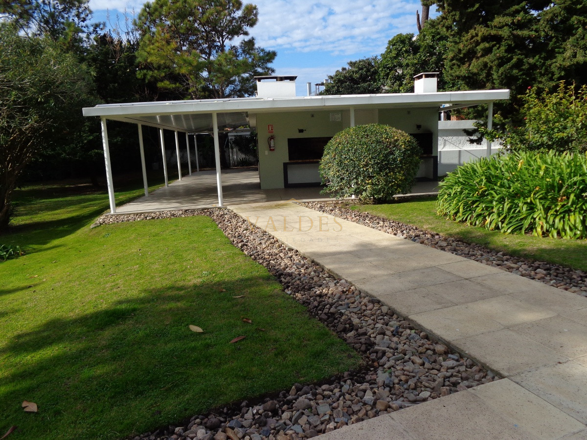 Apartamento ID.1529 - PUNTA DEL ESTE 2 DORMITORIOS AIDY GRILL 