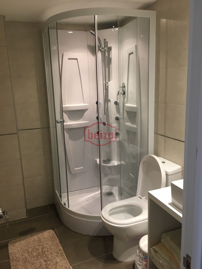 Apartamento ID.166213/Monoambiente-sobre-la-playa - PUNTA DLE ESTE PENINSULA SOBRE GORLERO MONO AMBIENTE EDIFICIO CON SERVICIOS