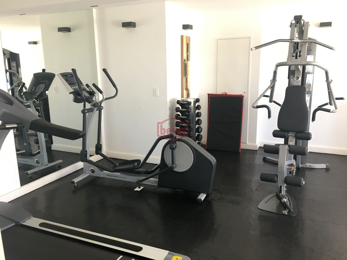 Apartamento ID.166213/Monoambiente-sobre-la-playa - PUNTA DLE ESTE PENINSULA SOBRE GORLERO MONO AMBIENTE EDIFICIO CON SERVICIOS