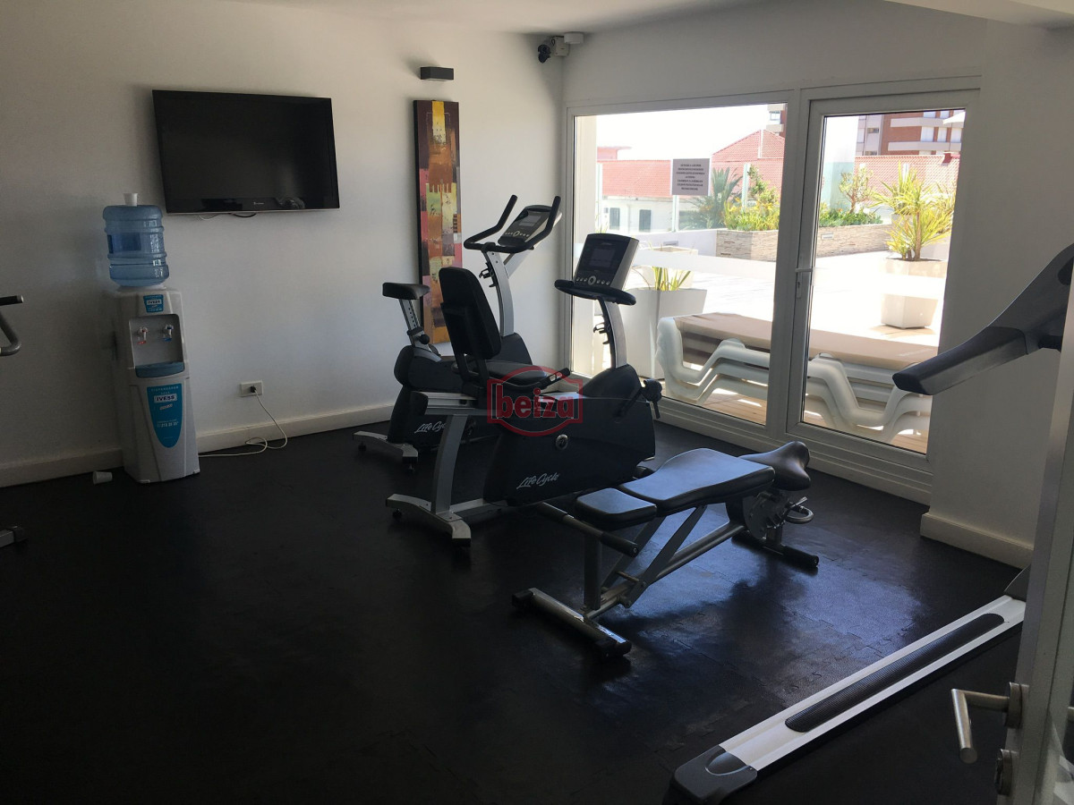 Apartamento ID.166213/Monoambiente-sobre-la-playa - PUNTA DLE ESTE PENINSULA SOBRE GORLERO MONO AMBIENTE EDIFICIO CON SERVICIOS