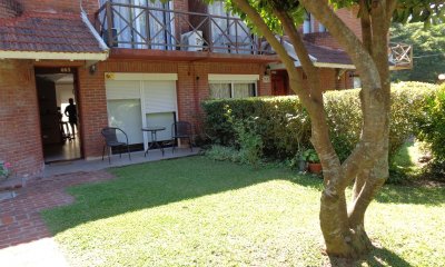 PUNTA DEL ESTE DUPLEX DE 2 DORMITORIOS 2 BAÑOS COCHERA PISCINA