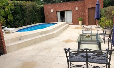 PUNTA DEL ESTE CASA 3 DORMITORIOS CON PISCINA CLIMATIZADA