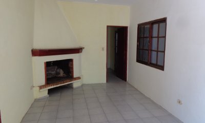 MALDONADO VENTA DE CASA CON APTOS EN PH