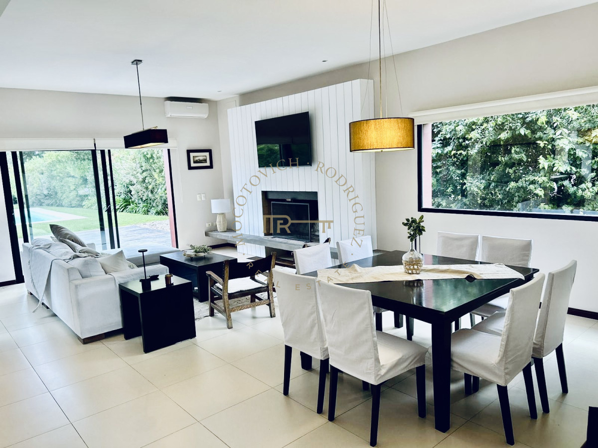 Casa ID.2443 - Excelente Casa en alquiler anual en barrio privado La Arbolada 3 dormitorios