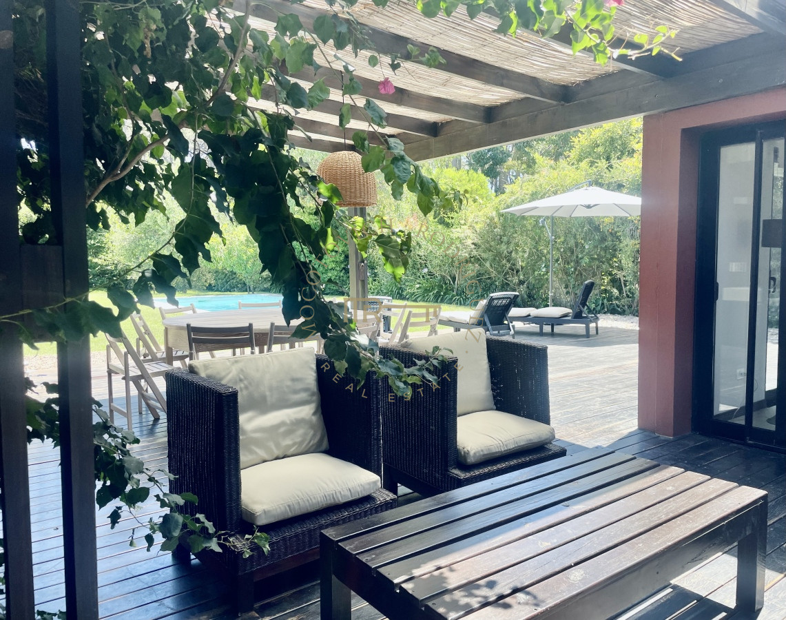 Casa ID.2443 - Excelente Casa en alquiler anual en barrio privado La Arbolada 3 dormitorios