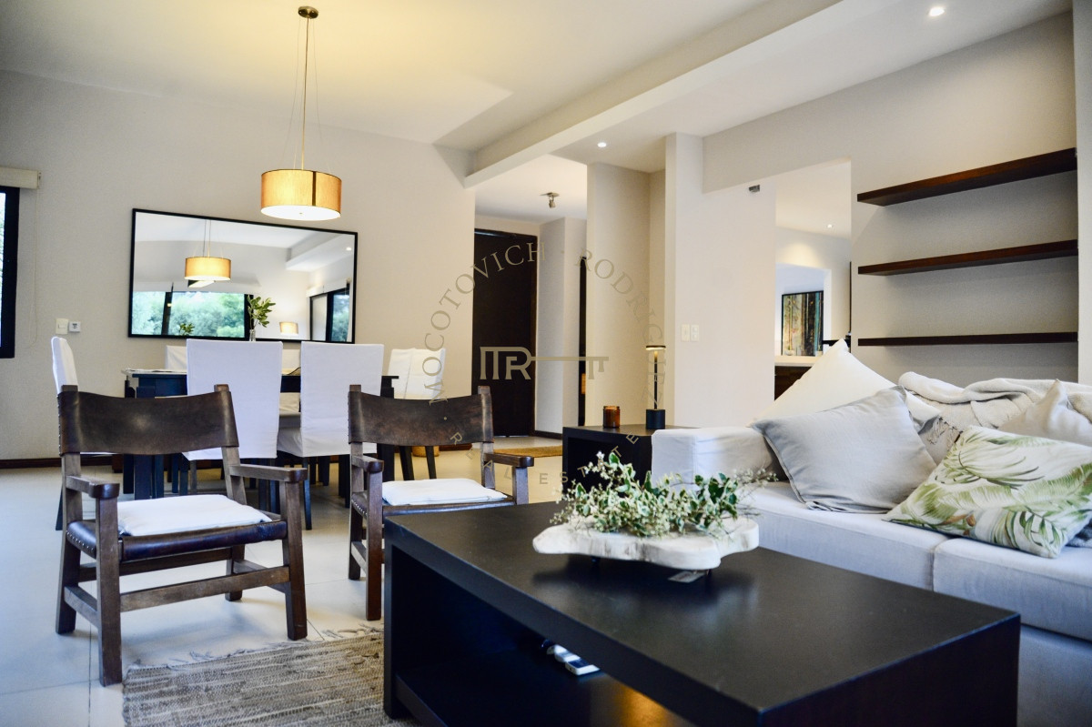 Casa ID.2443 - Excelente Casa en alquiler anual en barrio privado La Arbolada 3 dormitorios