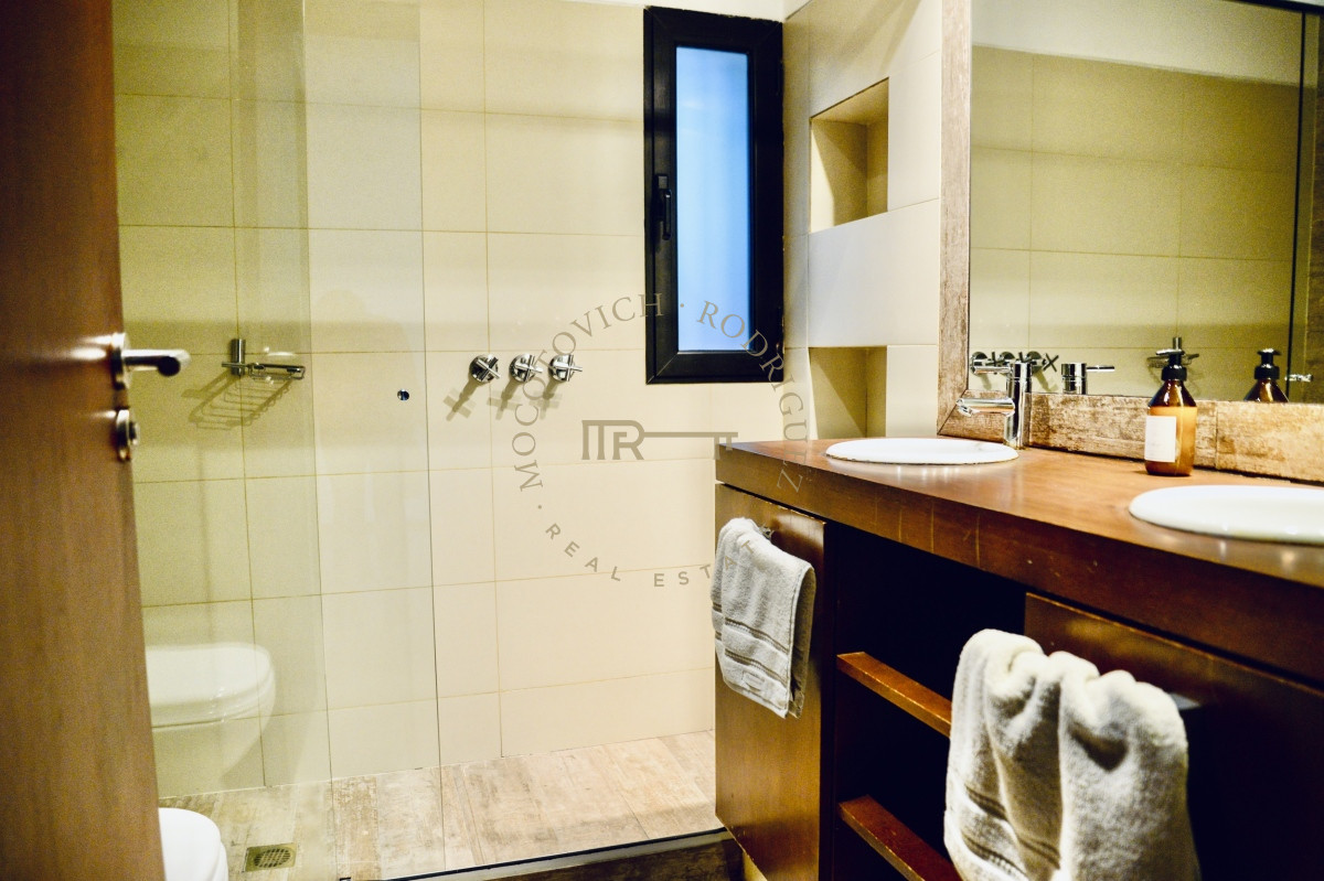 Casa ID.2443 - Excelente Casa en alquiler anual en barrio privado La Arbolada 3 dormitorios