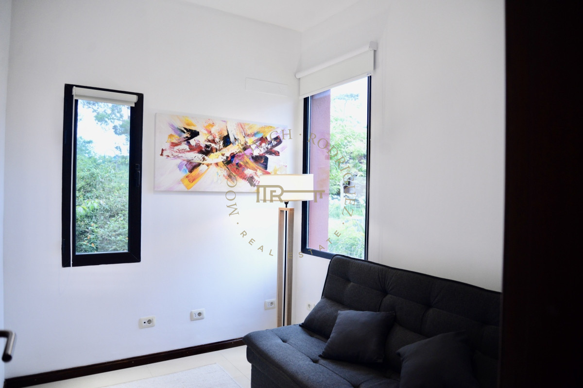 Casa ID.2443 - Excelente Casa en alquiler anual en barrio privado La Arbolada 3 dormitorios