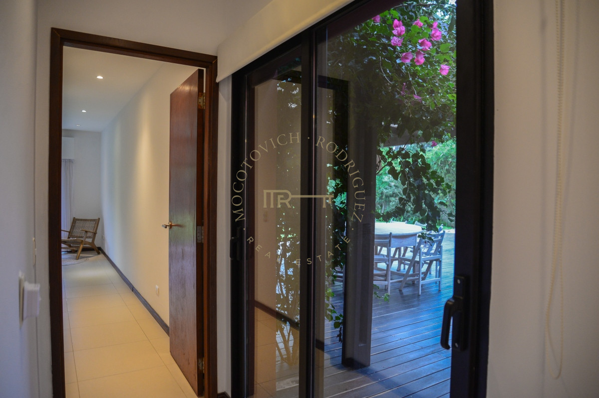 Casa ID.2443 - Excelente Casa en alquiler anual en barrio privado La Arbolada 3 dormitorios