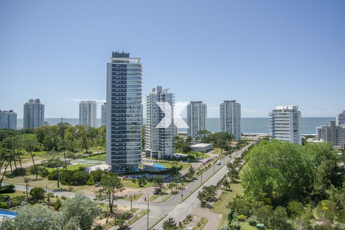 Excelente apartamento en alquiler - XNA554A