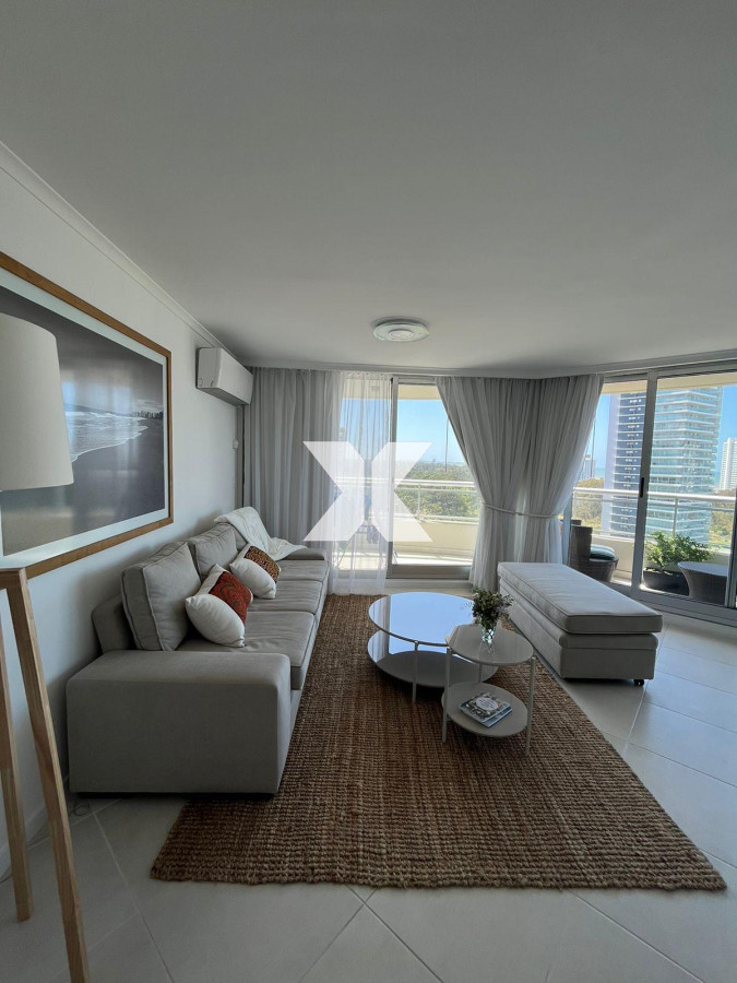 Apartamento en Punta del Este, Brava - XNA524A