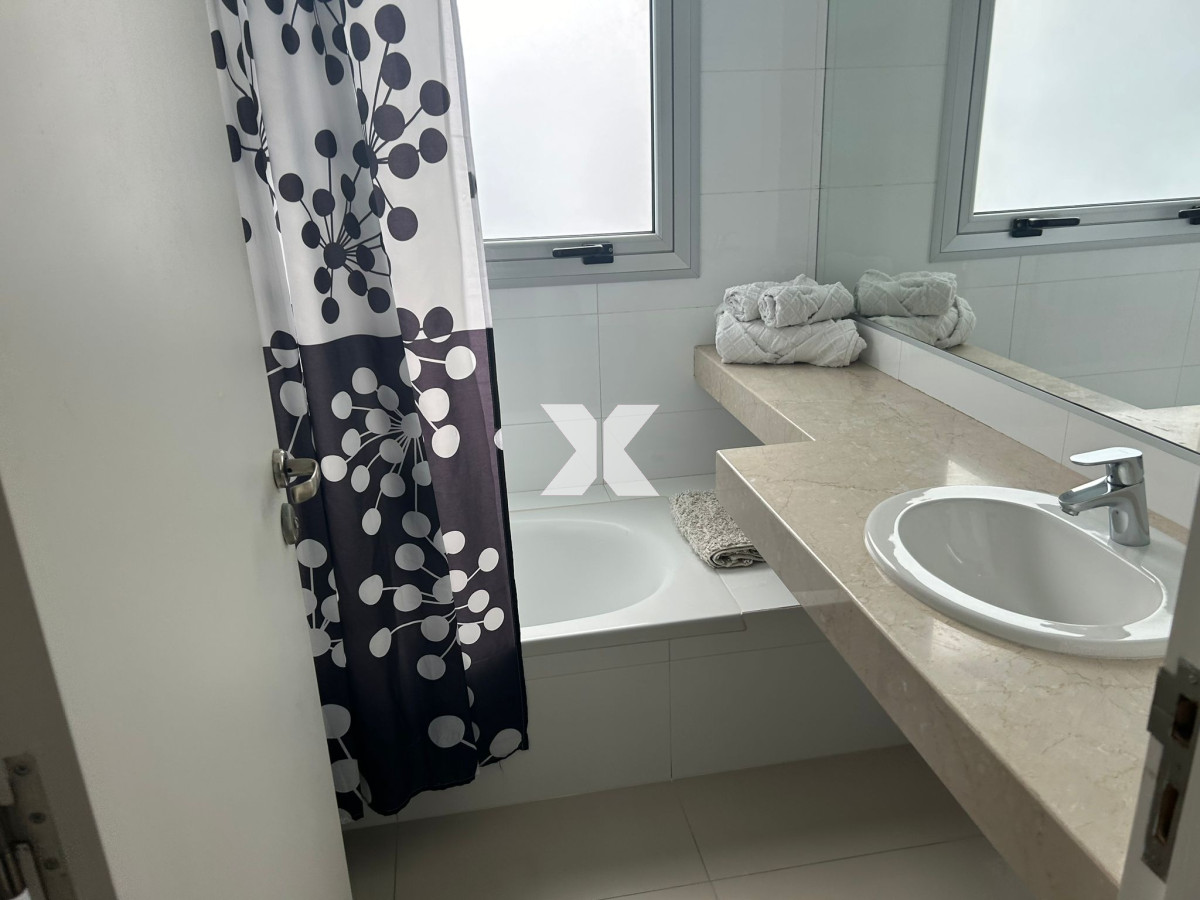 Apartamento ID.206 - Excelente Semipiso con vista al mar. Imperdible