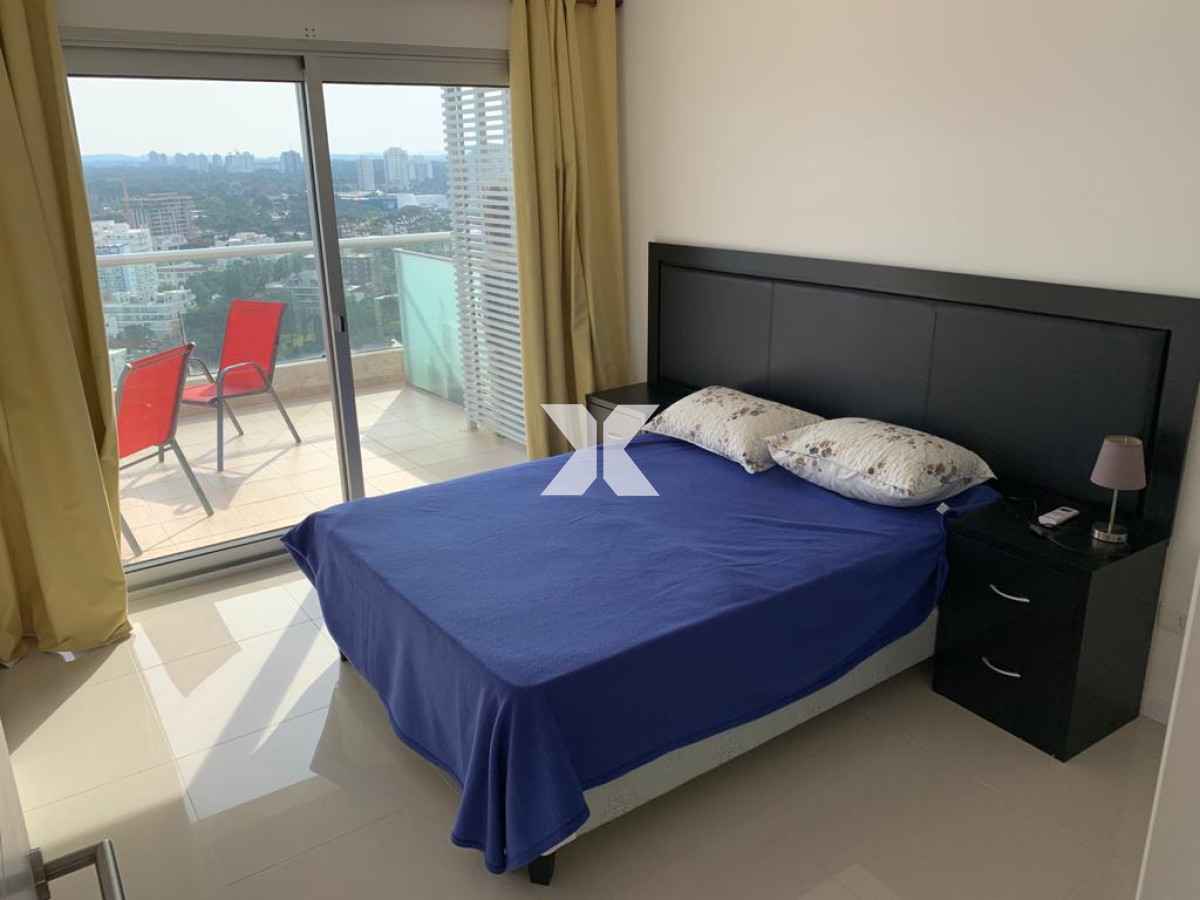 Apartamento ID.195 - Amplio apartamento de un dormitorio con terraza.