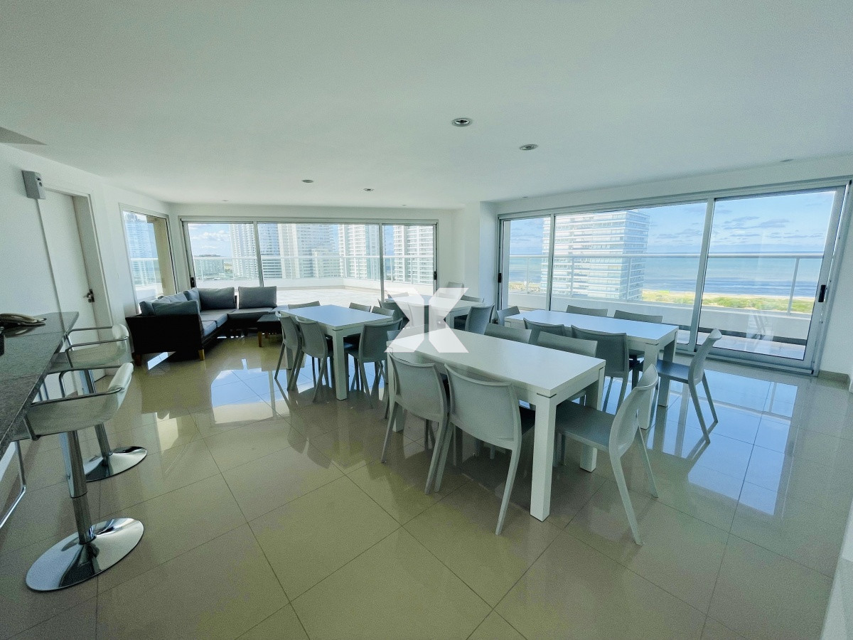 Apartamento ID.206 - Excelente Semipiso con vista al mar. Imperdible