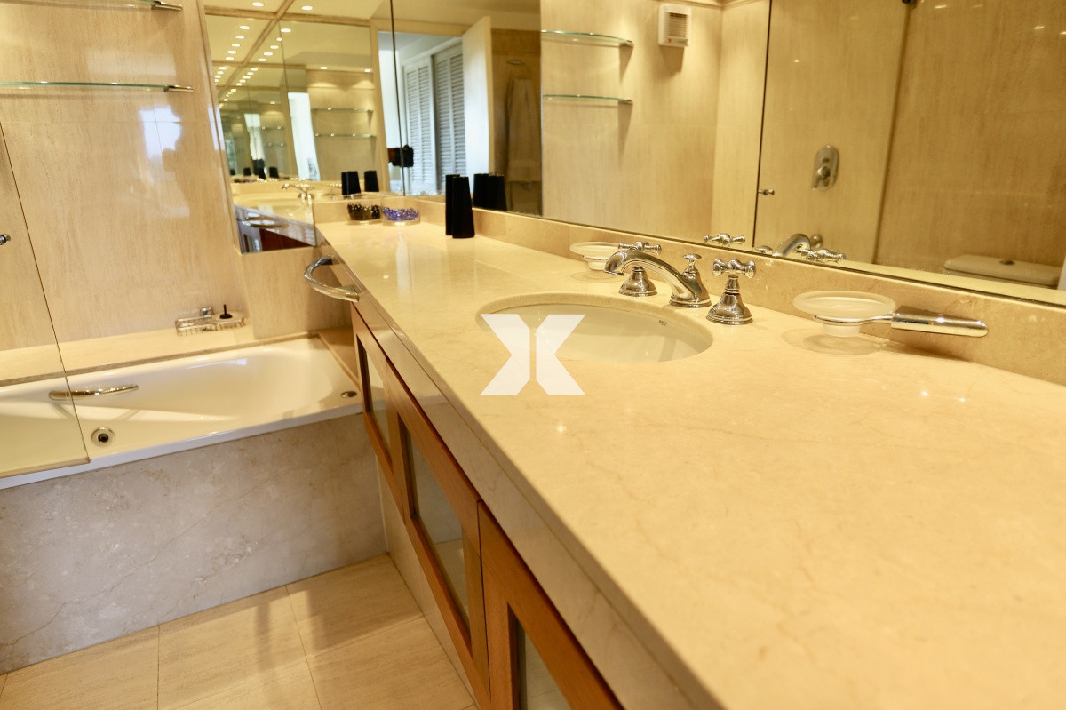 Apartamento ID.386 - Imponente planta frente al mar