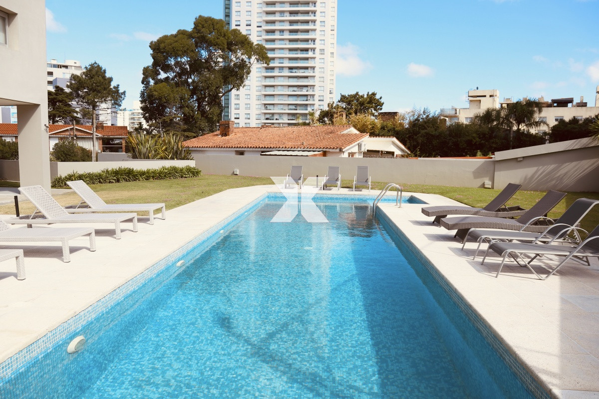 Apartamento ID.206 - Excelente Semipiso con vista al mar. Imperdible