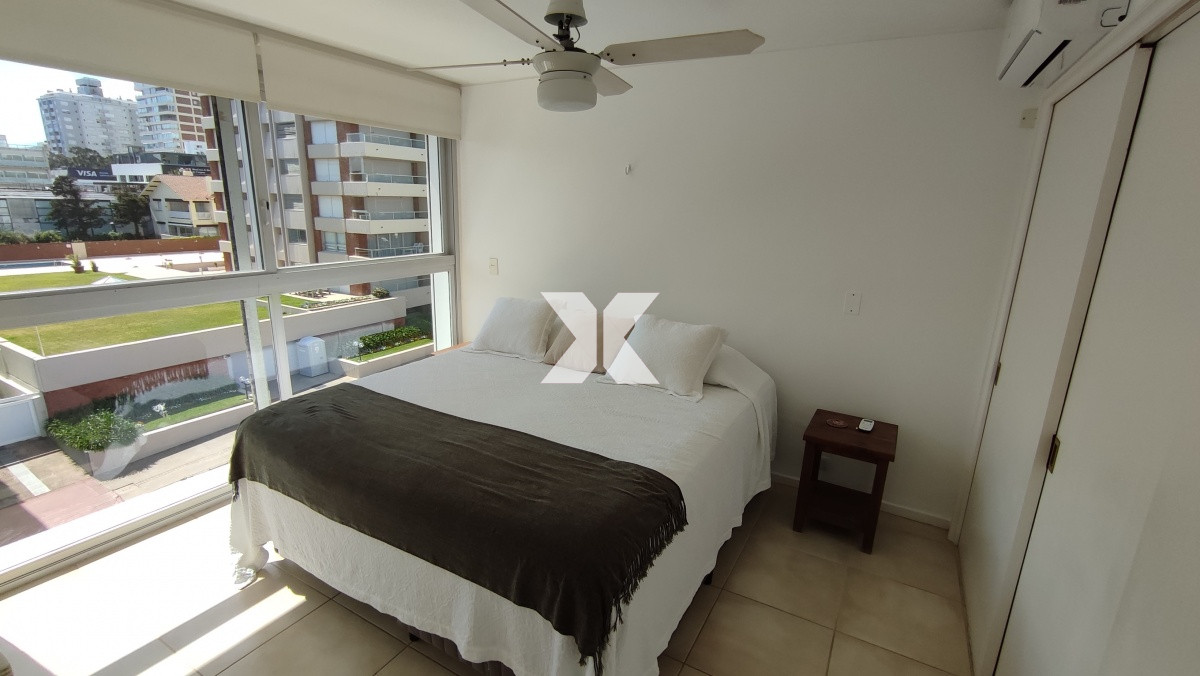 Apartamento ID.238 - Excelente apartamento en primera línea. Amplio y con muy linda vista.