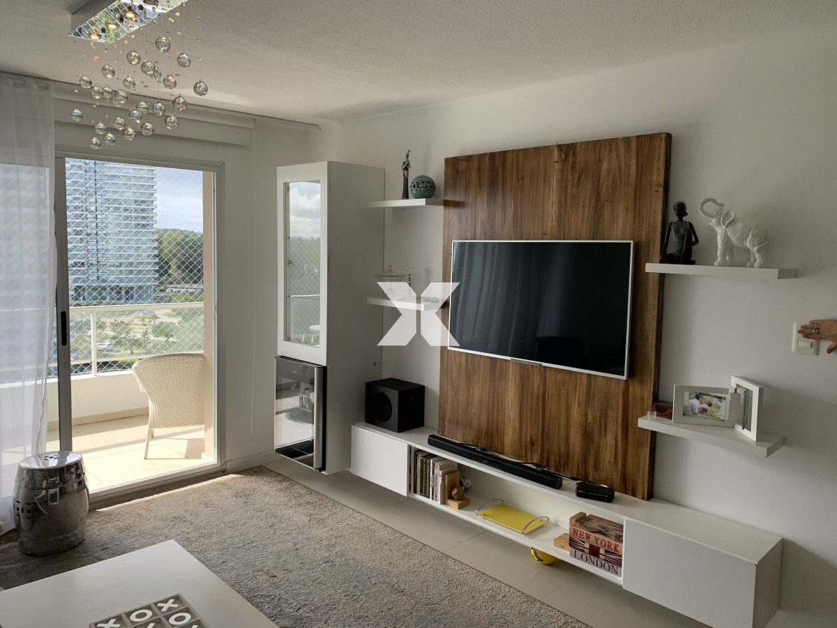 Apartamento ID.138 - Espectacular Apartamento con terraza, parrillero y jacuzzi propio 