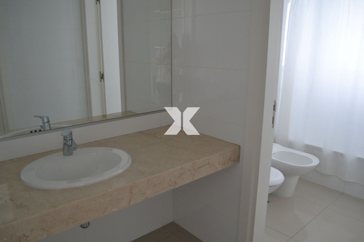 Apartamento ID.206 - Excelente Semipiso con vista al mar. Imperdible