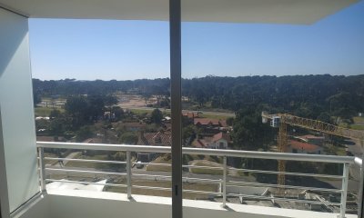 Apartamento a estrenar en torre con excelentes servicios.