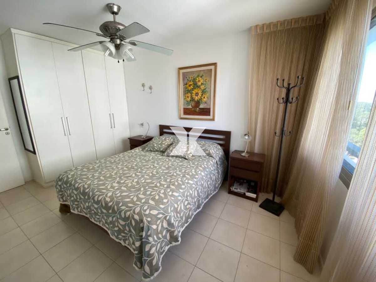 Apartamento ID.137 - Excelente apartamento de 3 dormitorios  con vista y todos los amenities !