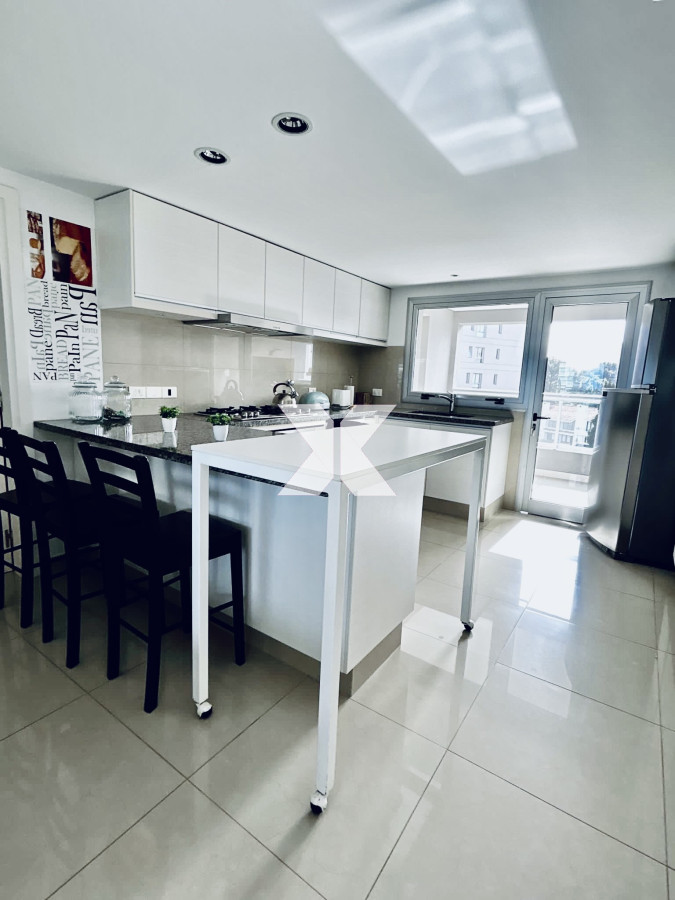 Apartamento ID.8 - Espectacular semipiso con vista al mar
