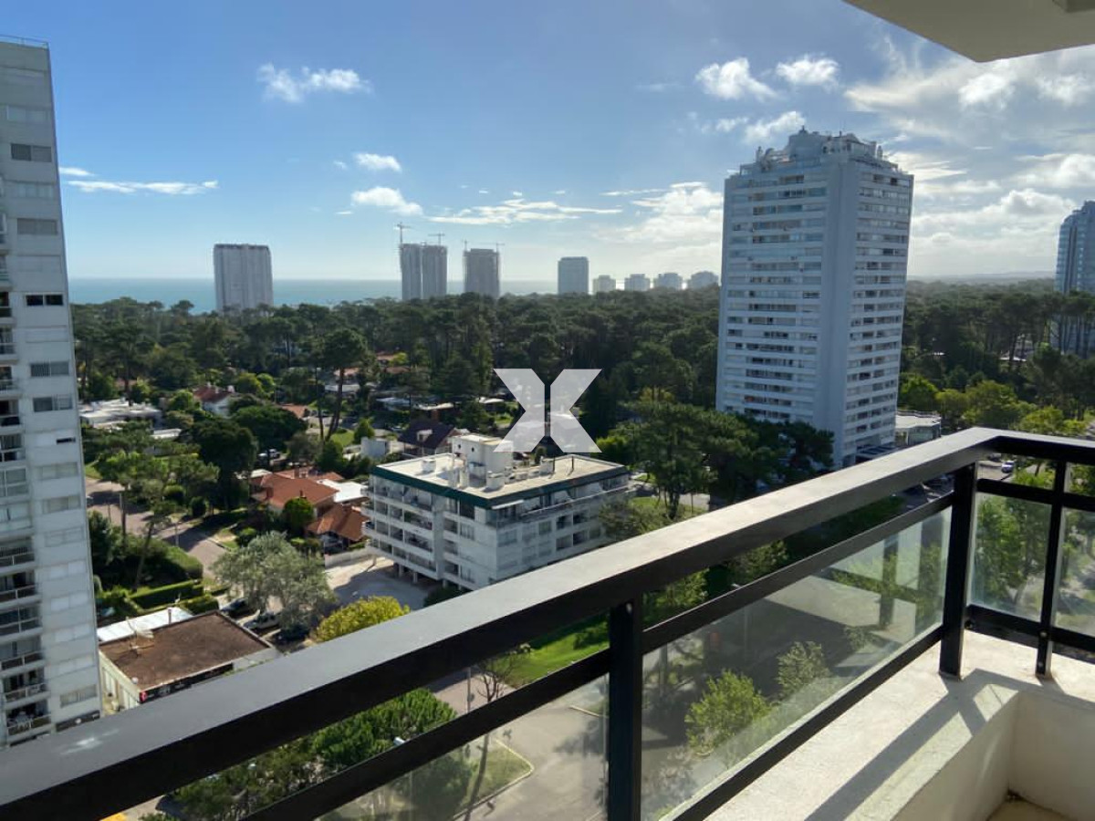 Apartamento ID.137 - Excelente apartamento de 3 dormitorios  con vista y todos los amenities !