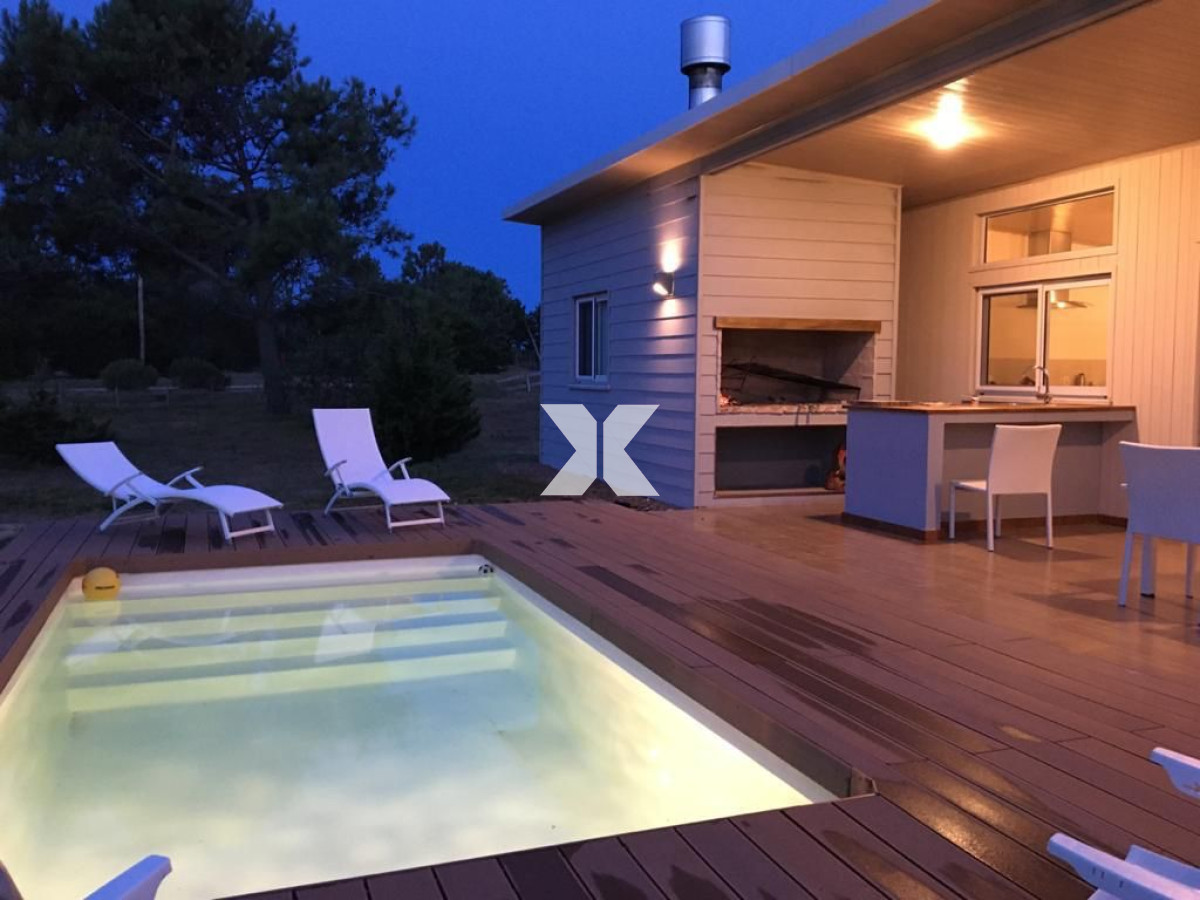 Muy linda casa en José Ignacio en alquiler de temporada y venta. - XNA231C
