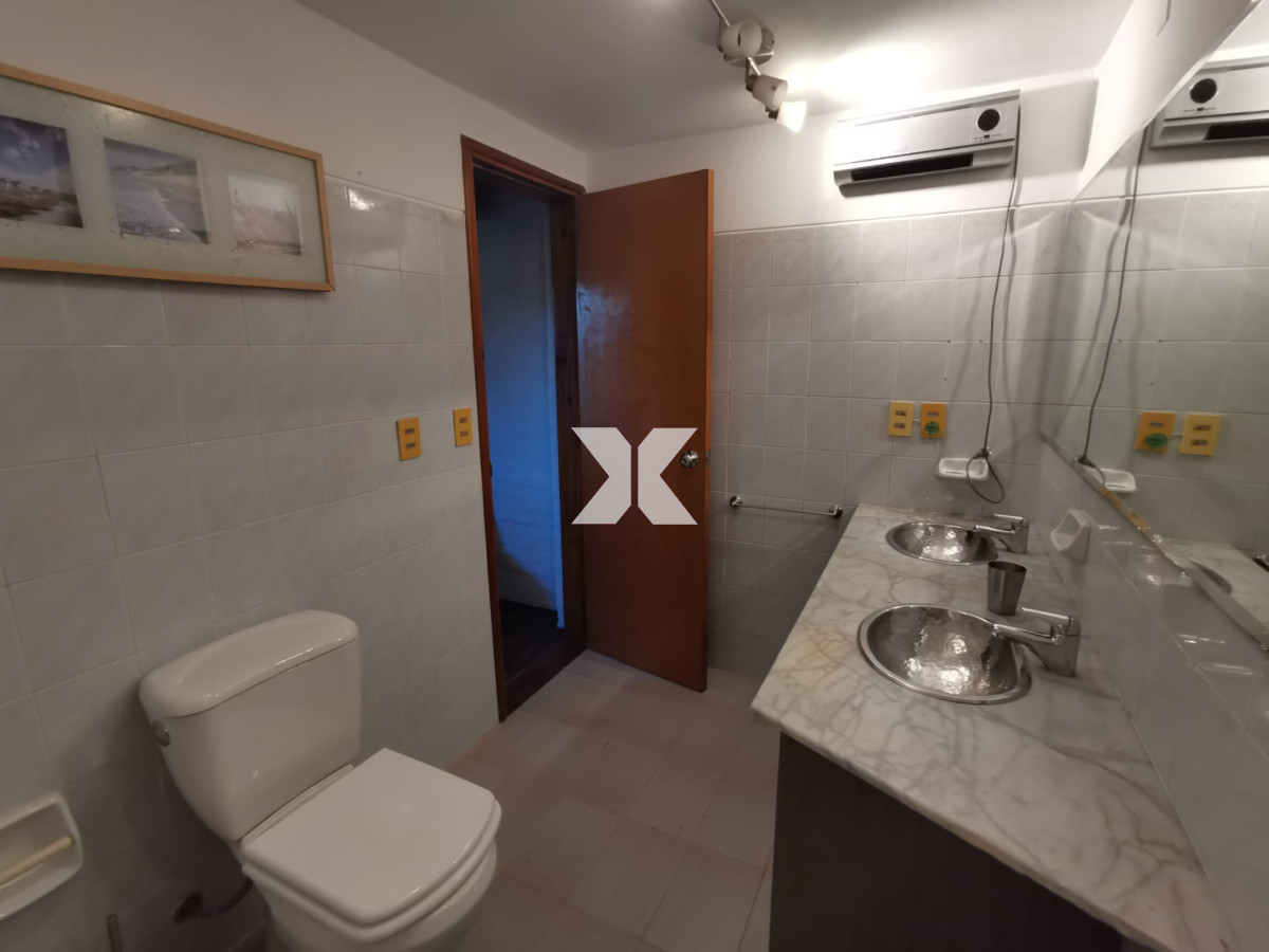 Casa ID.521 - Casa en Jardines de Córdoba
