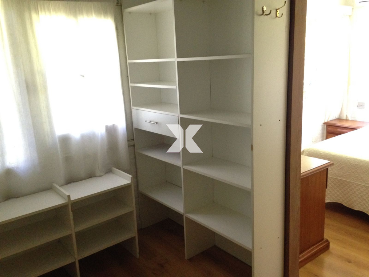 Casa ID.254 - Muy linda casa con jardín, parrillero y piscina. Pronta para disfrutar!