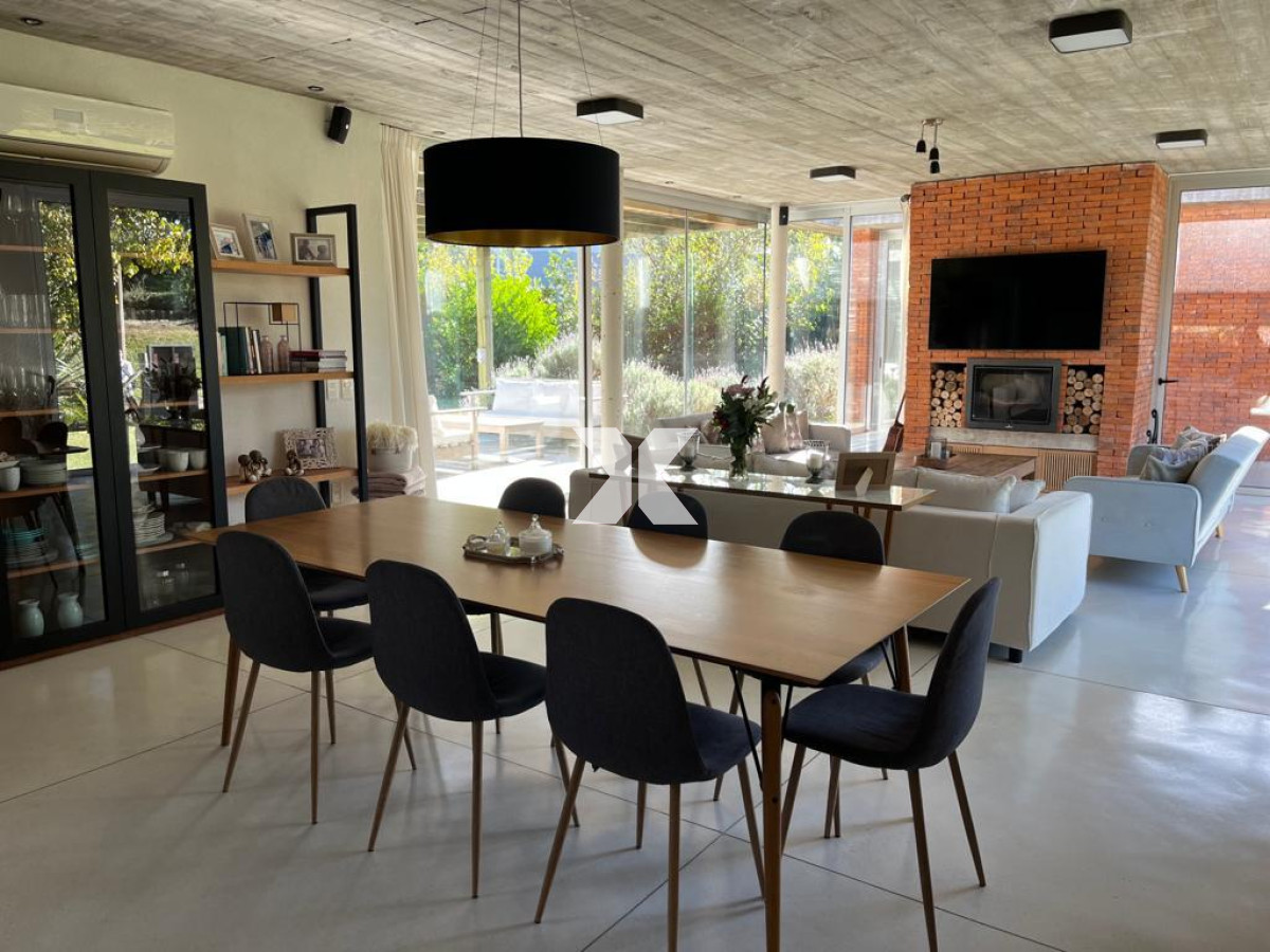 Casa ID.314 - Excelente casa en la mejor zona de Punta del Este. 