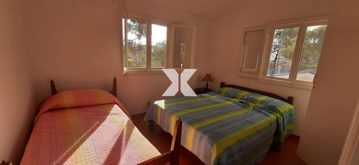 Casa ID.372 - Excelente casa a una cuadra de playa mansa 