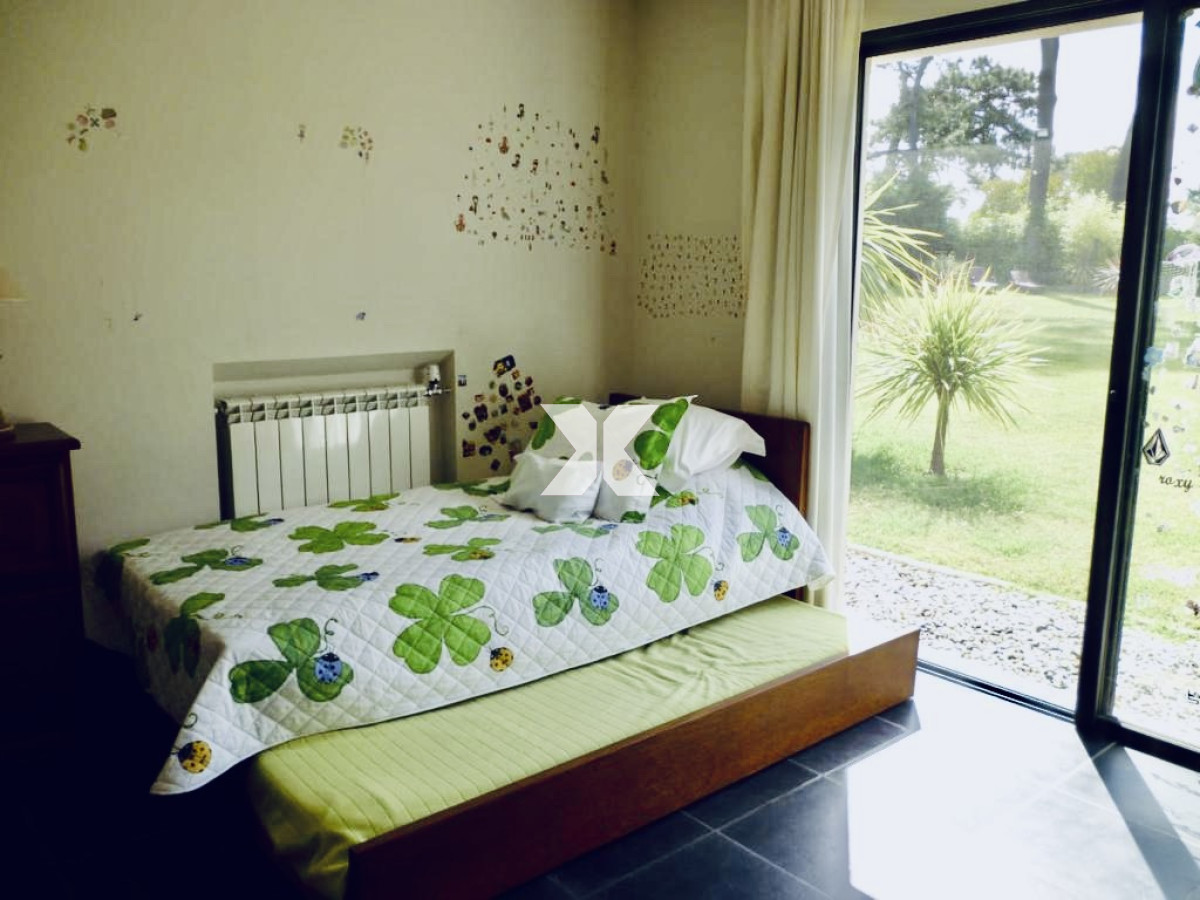 Casa ID.378 - Hermosa casa con amplio jardin y parrillero 