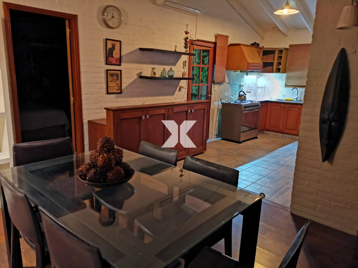 Casa ID.521 - Casa en Jardines de Córdoba