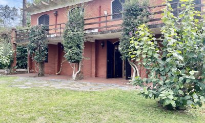 Oportunidad ! Casa de 5 dormitorios a pocas cuadras de la playa mansa