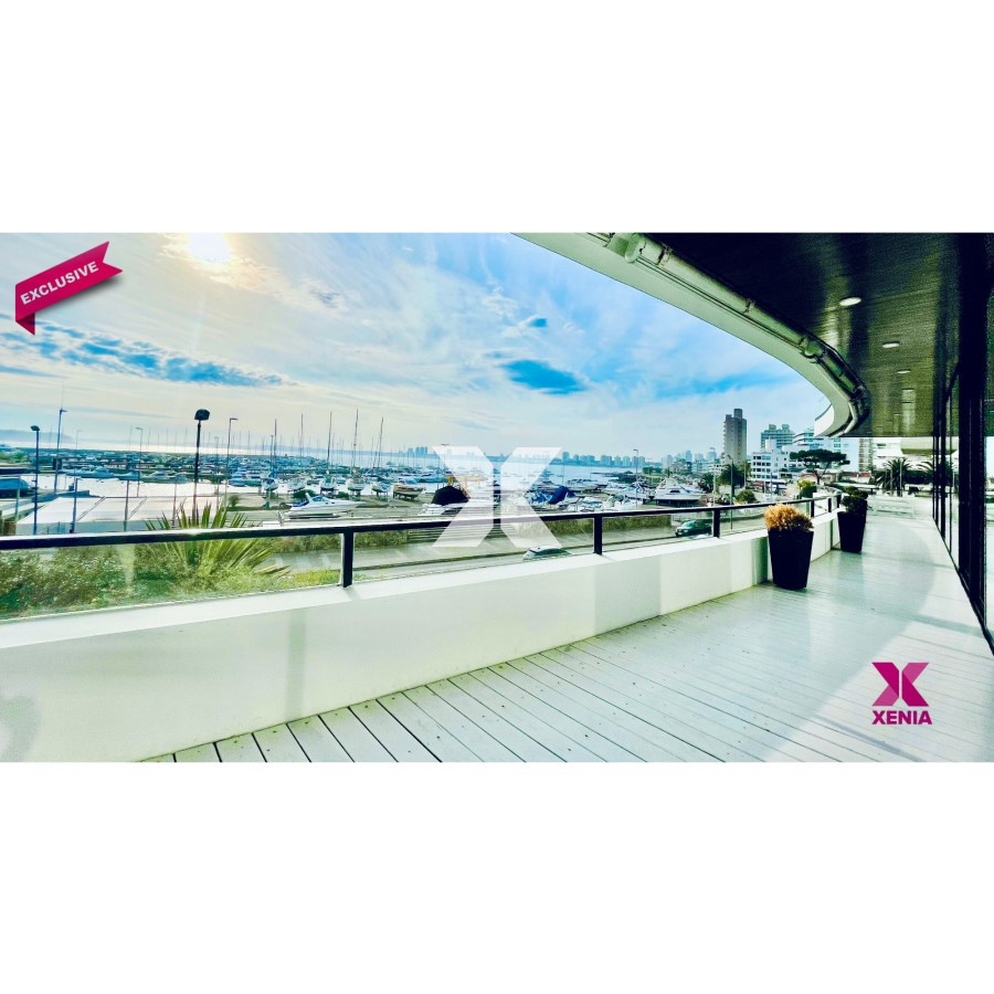 Local Comercial ID.110 - Espectacular Propiedad Comercial frente al Puerto, Punta del Este.
