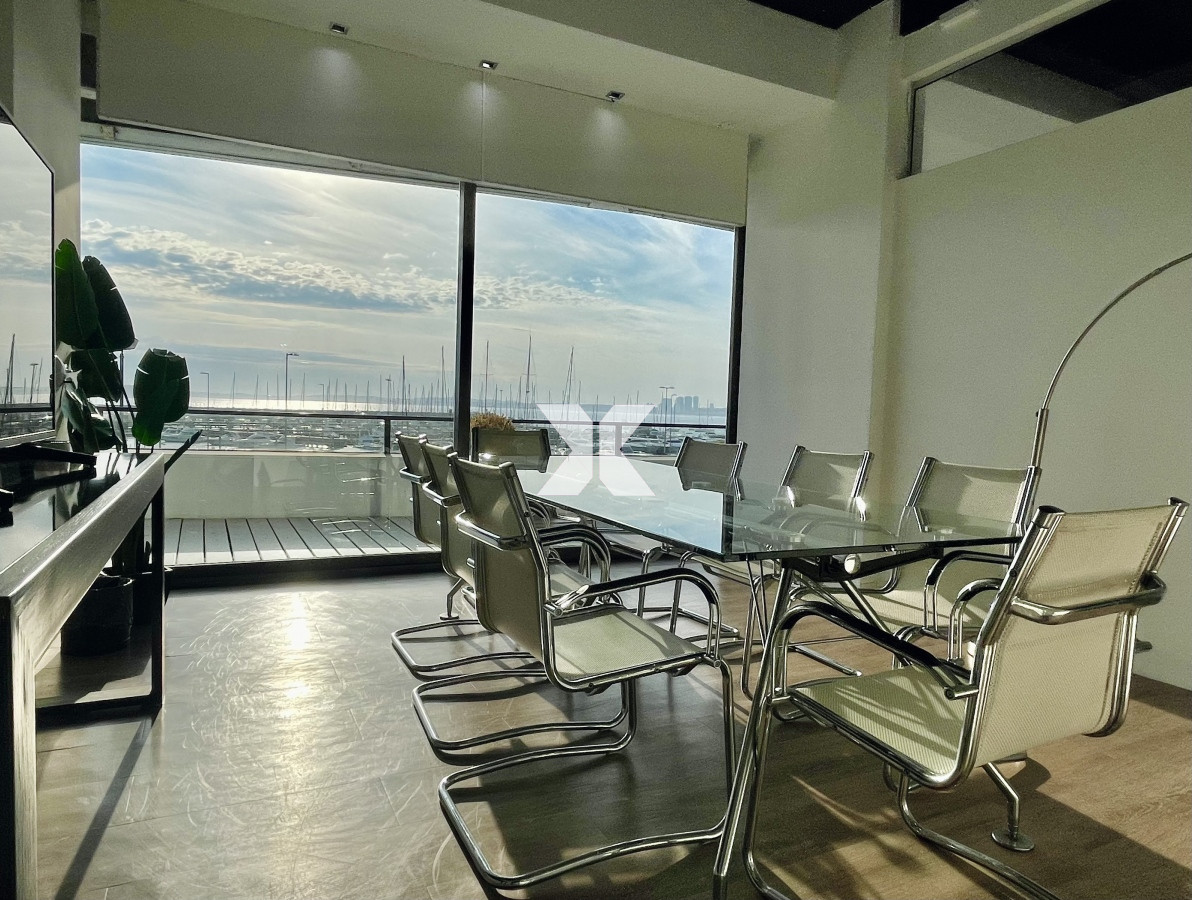 Local Comercial ID.110 - Espectacular Propiedad Comercial frente al Puerto, Punta del Este.