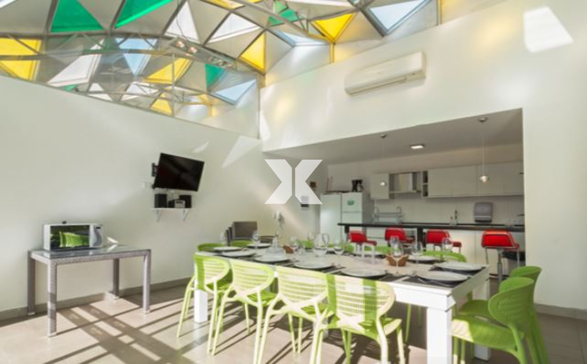 Apartamento ID.255 - Muy lindo apartamento en torre con servicios a pasos de Playa Brava.