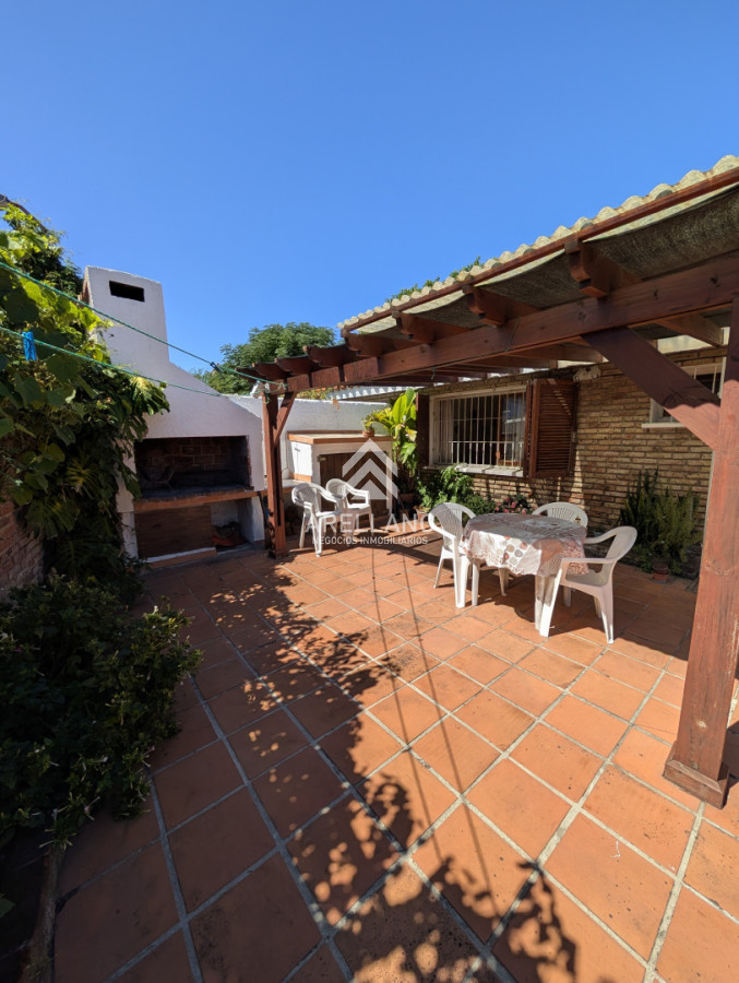 Casa ID.5925 - Construcción tradicional en venta 2 dormitorios