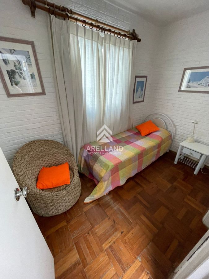 Casa ID.5898 - Venta de casa 4 dormitorios en zona Paradas, proxima al mar. 