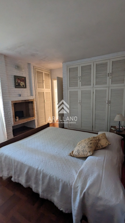 Casa ID.5898 - Venta de casa 4 dormitorios en zona Paradas, proxima al mar. 