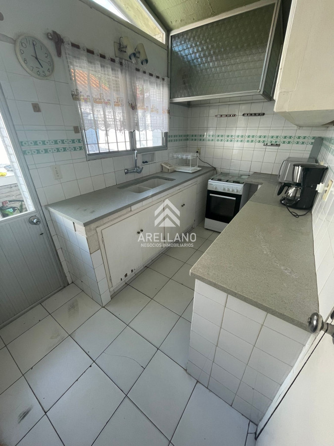Casa ID.5898 - Venta de casa 4 dormitorios en zona Paradas, proxima al mar. 