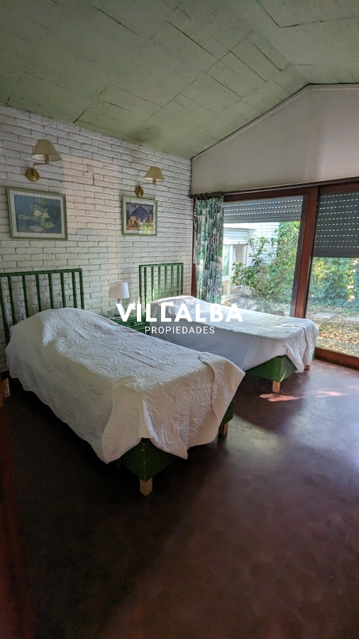 Casa ID.3074 - Venta de casa 4 dormitorios en zona Paradas, proxima al mar. 