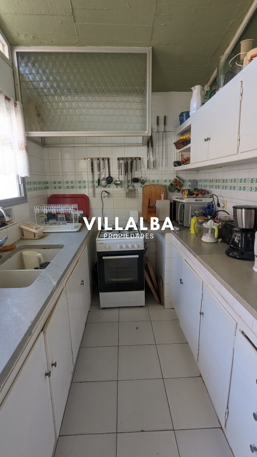 Casa ID.3074 - Venta de casa 4 dormitorios en zona Paradas, proxima al mar. 