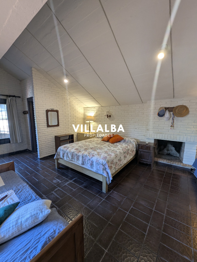 Apartamento ID.4037 - Oportunidad venta gran casa en zona residencial y proyeccion comercial 