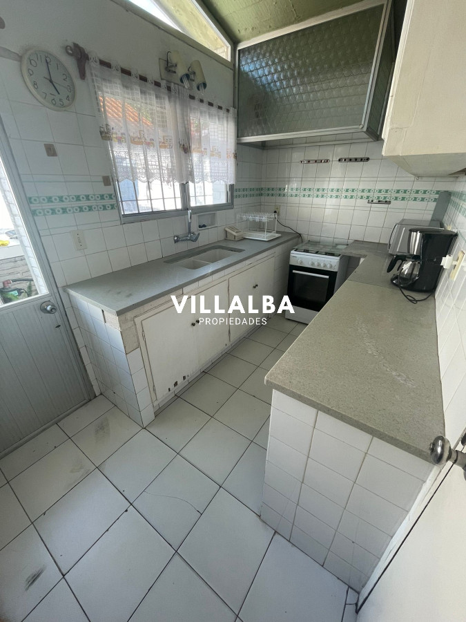Casa ID.3074 - Venta de casa 4 dormitorios en zona Paradas, proxima al mar. 